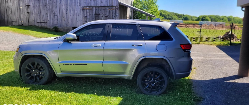 Jeep Grand Cherokee cena 85000 przebieg: 76000, rok produkcji 2021 z Kielce małe 37